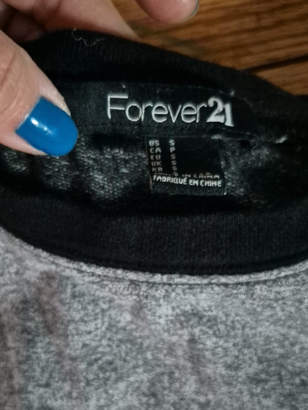 Forever 21 Women's Heather Gray Crewneck Sweater